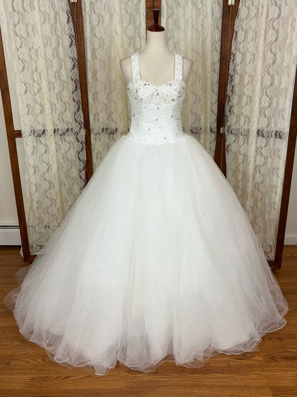 Stunning Vintage Y2K Mori Lee Corset Tulle Ballgown Halter Wedding Gown
